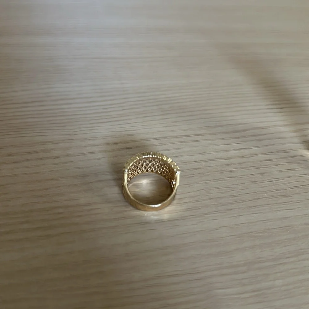 Express Gold Rhinestone Ring 8 - Picture 6 of 9